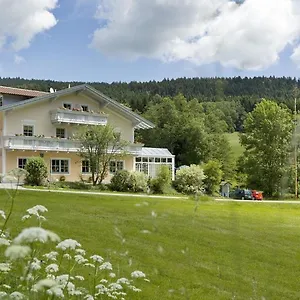 Landgasthof Zum Hirschenstein, Garni *** Sankt Englmar